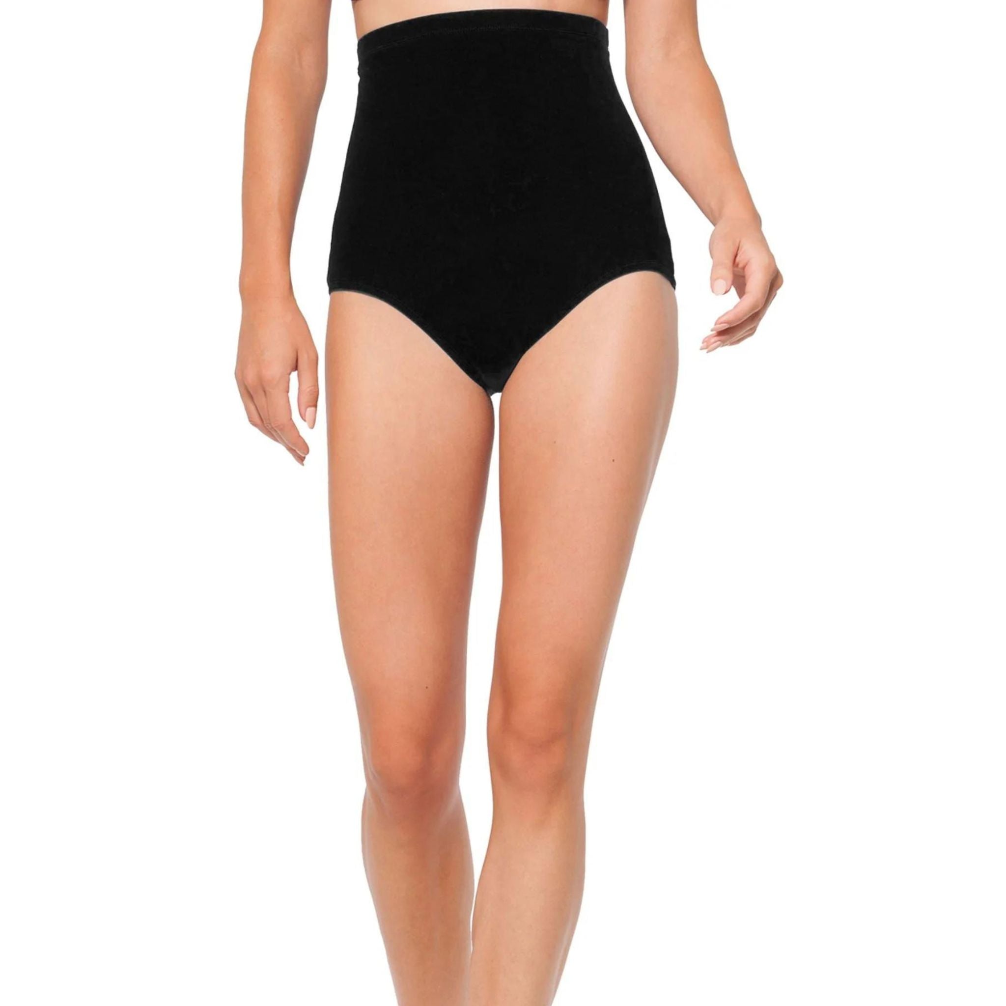 Have a high level of control with the stylish Anne Cole's Tummy Control Swim Bottom.