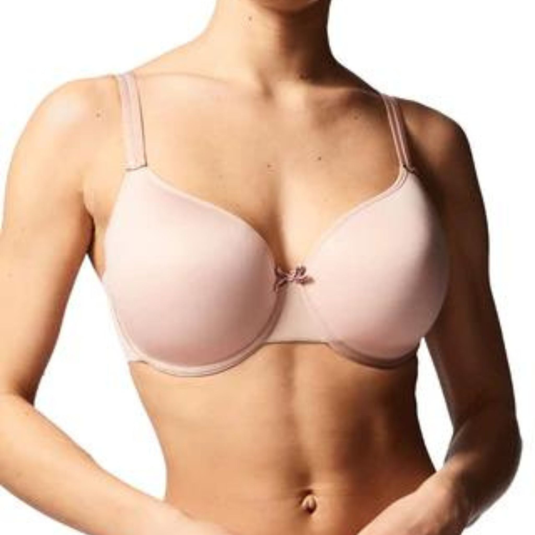 As a Chantelle Best Seller, the Basic Invisible Smooth Custom Fit Bra is the perfect everyday t-shirt bra. With medium coverage cups made of soft memory foam that mold to the bust, this style gives a comfortable, custom fit with every wear.
