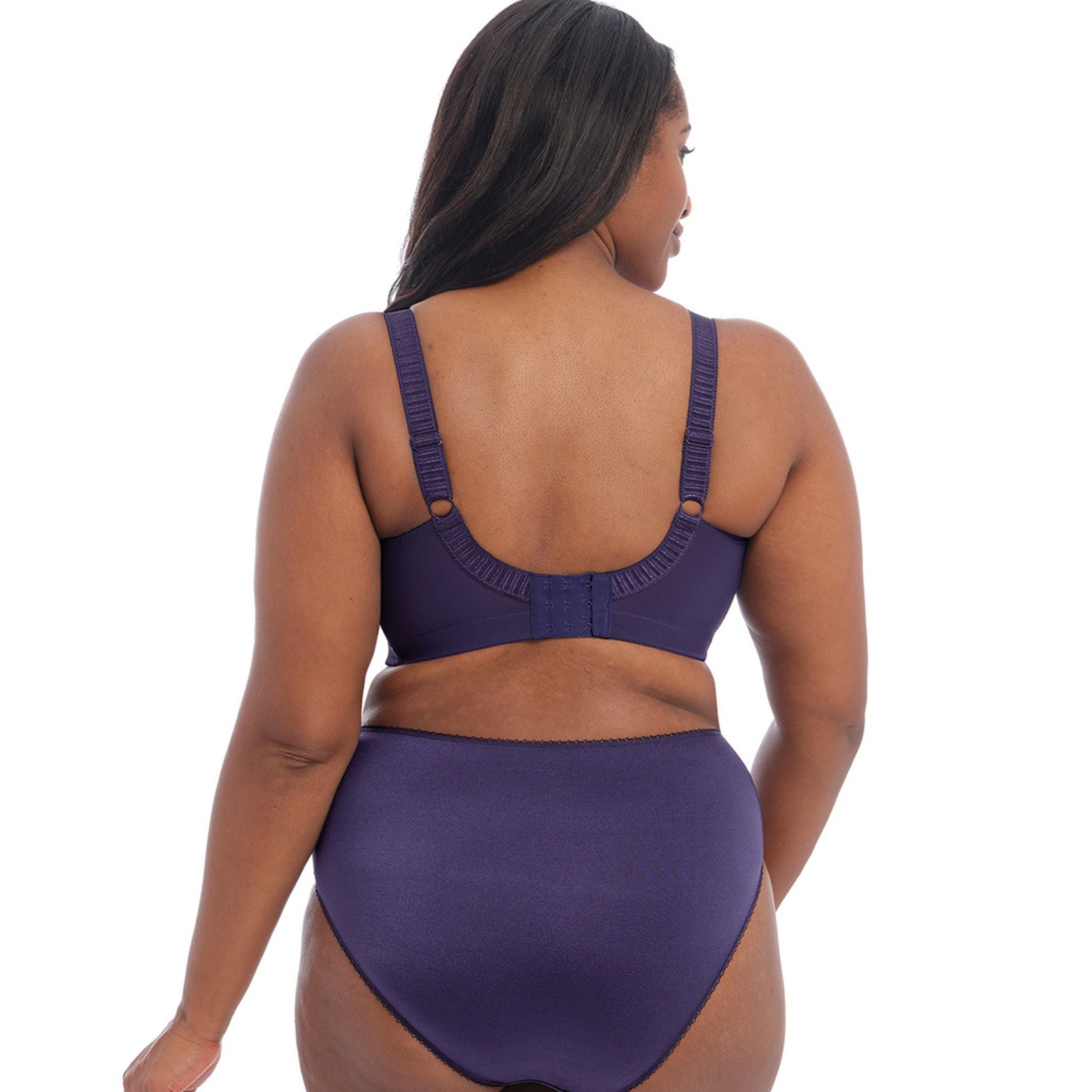 Make room in your lingerie drawer for Elomi's Cate Soft Cup Bra in a striking Ink shade, designed with soft satin cups, elastic under band and flexible side boning for additional comfort and support. Finished with Cate's signature intersecting arc embroidery design for additional appeal.