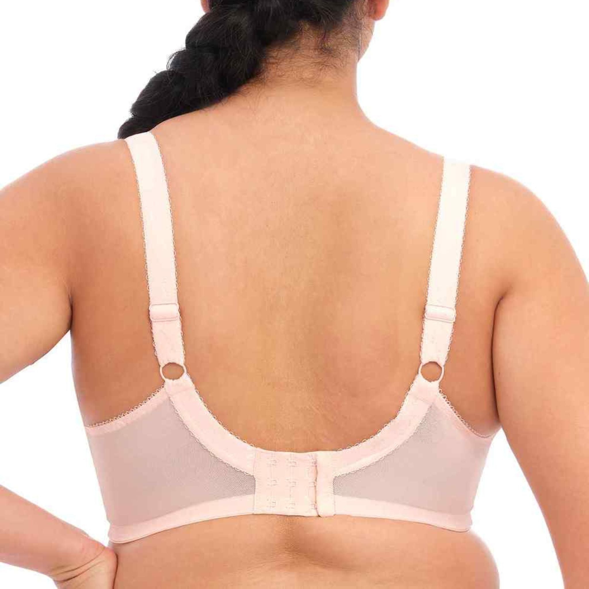 Feel pretty in pink with Elomi's Morgan Stretch Banded Bra in a Ballet Pink hue. Offering stretch lace and delicate bow detailing, this easy-to-wear bra is an Elomi must-have. Pair with our Smooth Briefs to complete the look.