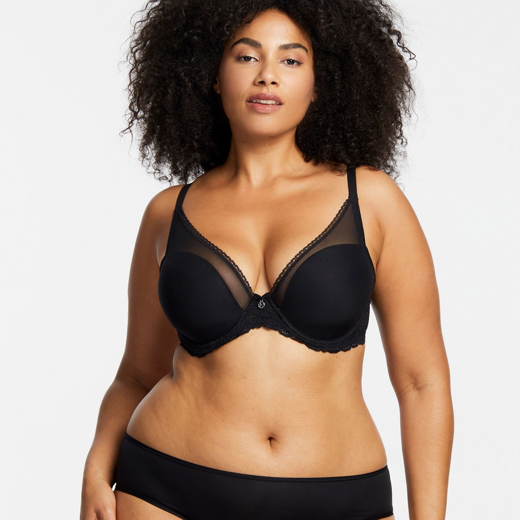 Beautifully modern, this high apex bra featuring ultra-soft stretch mesh is the perfect bra to transition from desk to dinner. A 4-way stretch lightweight foam cup offers full all-day support and the plunging neckline delicately enhances cleavage. Elevate a simple button-down blouse or pair with a sheer blouse to turn heads.