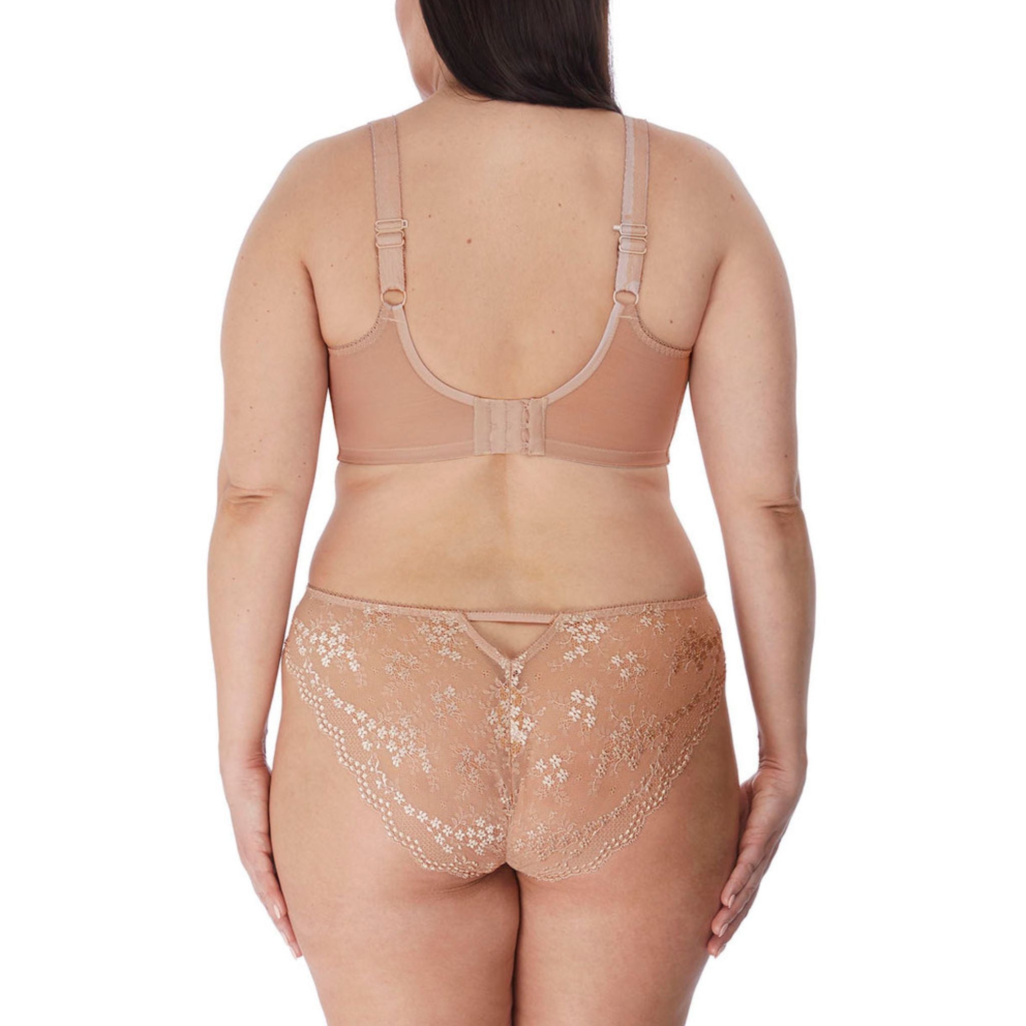 A lingerie drawer essential, discover the Charley Plunge Bra in an everyday Fawn colourway. The three sectioned cups plus side support offers perfect shape and uplift, while a low cut neckline creates plunge without push up. An adjustable J-hook enables the back strap to be converted to a racerback style.