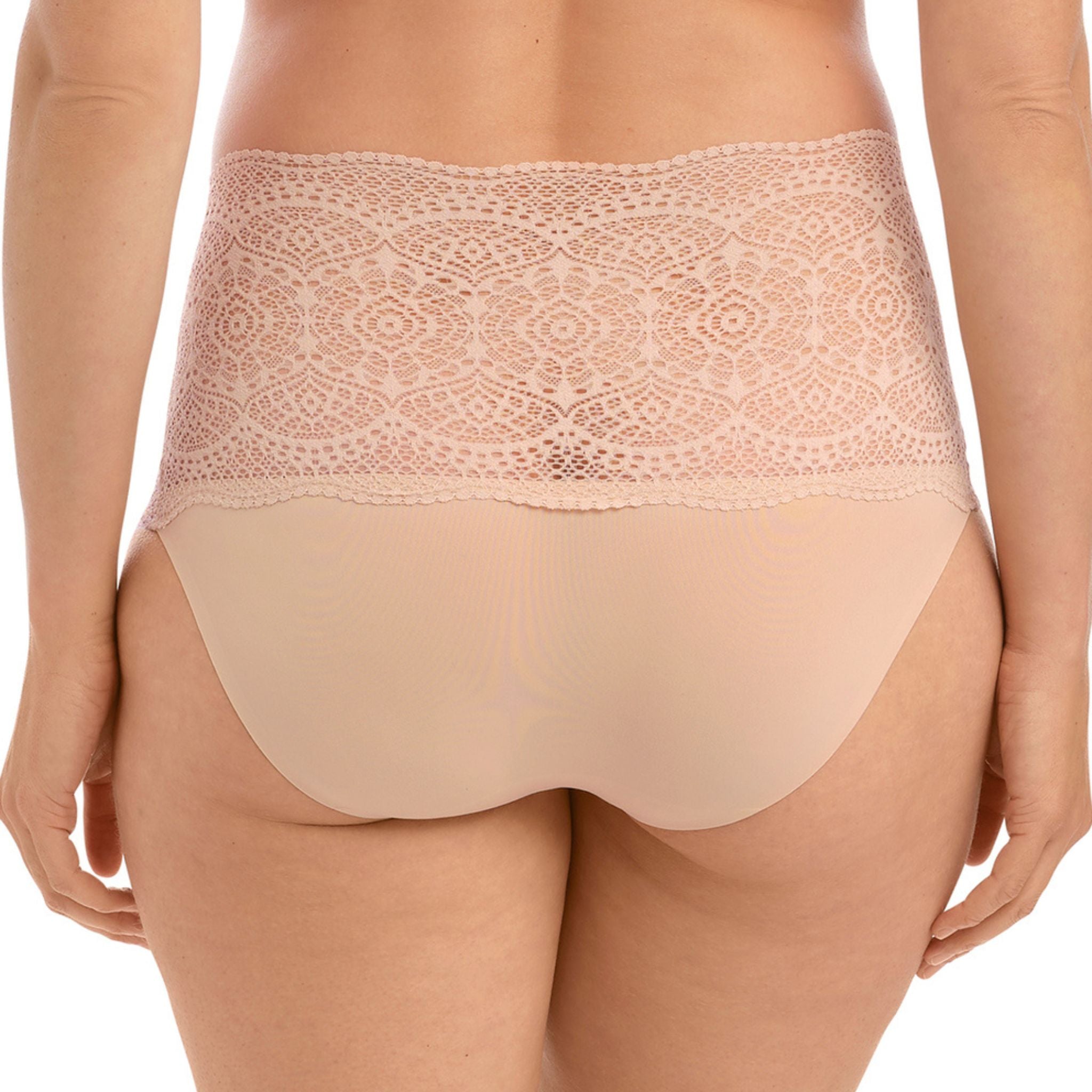 Uncover Lace Ease for an effortlessly sophisticated update to your lingerie basics. The innovative Invisible Stretch Full Brief is crafted to ensure a smooth silhouette under clothes. Soft handle fabric creates a second skin feel, with super stretch Art Deco lace for a luxurious touch.  Fuller coverage brief  Soft handle fabric for a smooth second skin feel  Super stretch flat lace with bonded seams and gusset for a no VPL finish  One size fits XS - XL